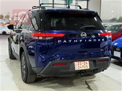 نیسان پاسفایندەر